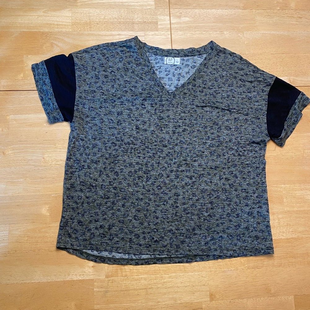 Maurices Blue and Black Short Sleeve Tee